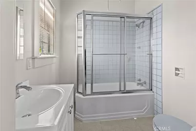 1893 Flower, Bakersfield, CA 93305 - Photo 25