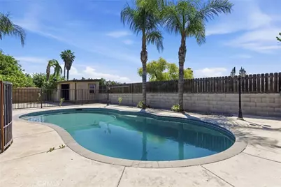 505 Bridle, Bakersfield, CA 93307 - Photo 31