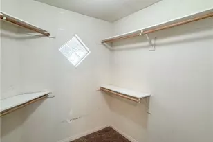 10302 Cheyenne Dr, Bakersfield, CA 93312 - Photo 15