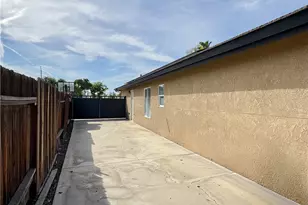 10302 Cheyenne Dr, Bakersfield, CA 93312 - Photo 21