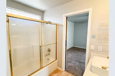 10302 Cheyenne Drive, Bakersfield, CA 93312 - Photo 17