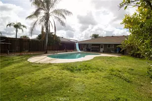 3612 Christmas Tree Ln, Bakersfield, CA 93306 - Photo 17