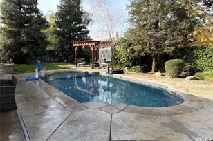 12210 Rushville Ct, Bakersfield, CA 93312 - Photo 43