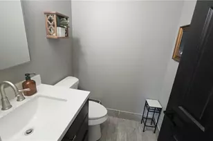 5104 Hampton Ct, Bakersfield, CA 93309 - Photo 45