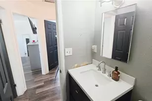 5104 Hampton Ct, Bakersfield, CA 93309 - Photo 43