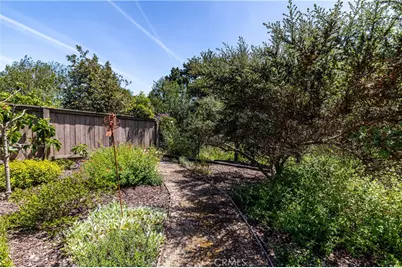 1237 Vista Del Lago, San Luis Obispo, CA 93405 - Photo 37