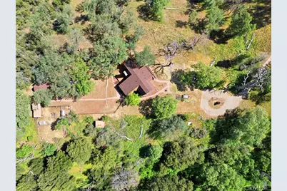24300 Woodbine Court, Tehachapi, CA 93561 - Photo 5