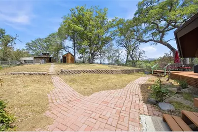 24300 Woodbine Court, Tehachapi, CA 93561 - Photo 45