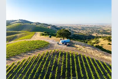 2762 Adelaida Road, Paso Robles, CA 93446 - Photo 5