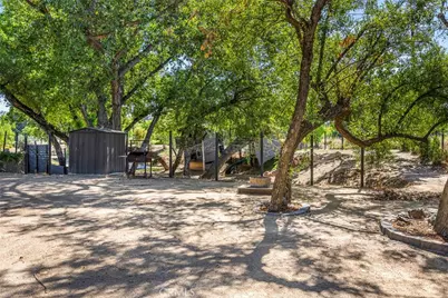 390 Paso Robles, Paso Robles, CA 93446 - Photo 29