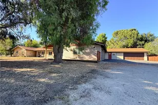 870 Peterson Ranch, Templeton, CA 93465 - Photo 3