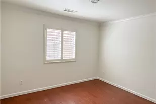 5809 Fernside Ct, Bakersfield, CA 93313 - Photo 17