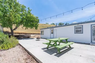 2726 Bridle Trail Lane, Paso Robles, CA 93446 - Photo 19