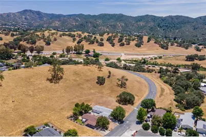 2726 Bridle Trail Lane, Paso Robles, CA 93446 - Photo 23