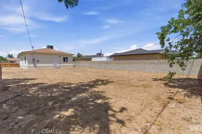 10913 San Fernando Street, Lamont, CA 93241 - Photo 25