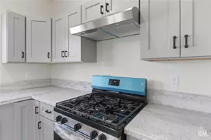 10913 San Fernando St, Lamont, CA 93241 - Photo 13