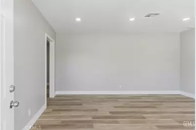 3017 River Boulevard, Bakersfield, CA 93305 - Photo 3