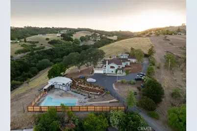 549 Derby, Paso Robles, CA 93446 - Photo 1