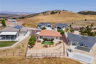 3415 Lakeside Village Dr, Paso Robles, CA 93446 - Photo 49