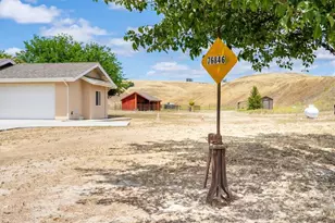 76846 Ranchita Canyon Rd, San Miguel, CA 93451 - Photo 3