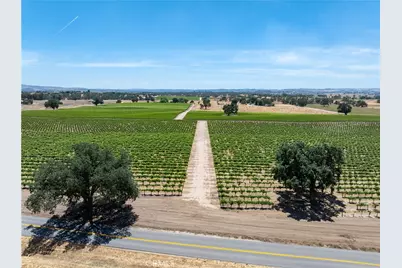 5275 Camp 8 Road, Paso Robles, CA 93446 - Photo 25
