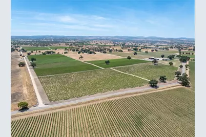 5275 Camp 8 Road, Paso Robles, CA 93446 - Photo 29