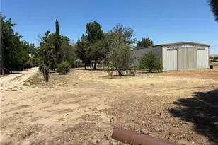 370 Cholame St, Shandon, CA 93461 - Photo 7