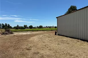 370 Cholame St, Shandon, CA 93461 - Photo 9