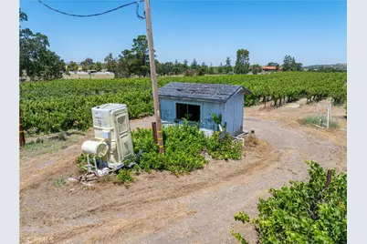 175 White Hawk, Templeton, CA 93465 - Photo 17