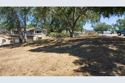 2872 Saddle Way, Bradley, CA 93426 - Photo 5