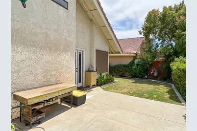 613 Berwick Street, Bakersfield, CA 93311 - Photo 35