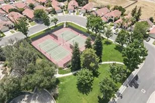 613 Berwick St, Bakersfield, CA 93311 - Photo 47