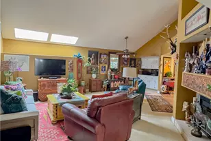 613 Berwick St, Bakersfield, CA 93311 - Photo 15