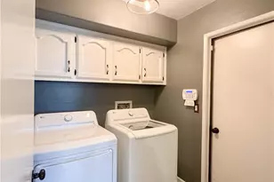 613 Berwick St, Bakersfield, CA 93311 - Photo 11