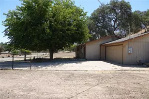 7950 Blue Moon Rd, Paso Robles, CA 93446 - Photo 13