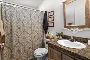 4401 Hughes, Bakersfield, CA 93304 - Photo 11