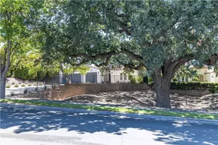 915 Vista Cerro Dr, Paso Robles, CA 93446 - Photo 3