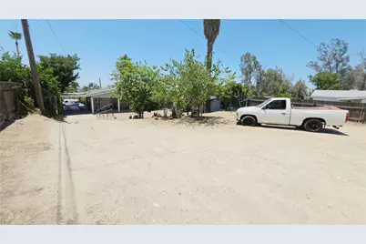 1610 Cunha, Bakersfield, CA 93305 - Photo 43