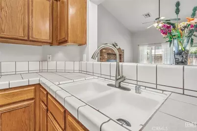 9004 Jenna Kathryn, Bakersfield, CA 93312 - Photo 17