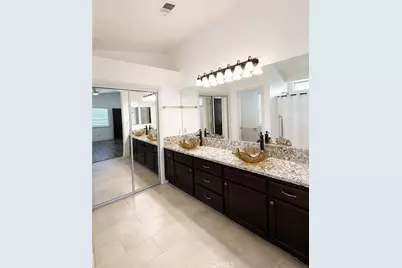 10304 Crandon Park Drive, Bakersfield, CA 93312 - Photo 27