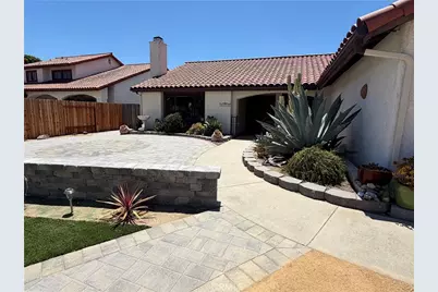 148 Galaxy, Vandenberg Village, CA 93436 - Photo 3