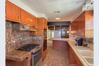 1504 El Toro, Bakersfield, CA 93304 - Photo 11