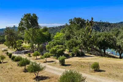 7172 Town Creek, Paso Robles, CA 93446 - Photo 9