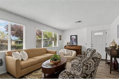 27 Via Santa Barbara #27, Paso Robles, CA 93446 - Photo 7