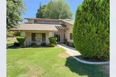 2200 El Portal Drive #9, Bakersfield, CA 93309 - Photo 1