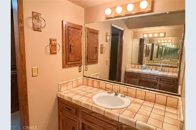 2200 El Portal Drive #9, Bakersfield, CA 93309 - Photo 35