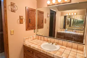 2200 El Portal Dr, Bakersfield, CA 93309 - Photo 35