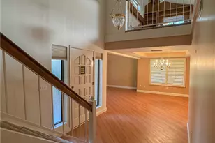2200 El Portal Dr, Bakersfield, CA 93309 - Photo 7