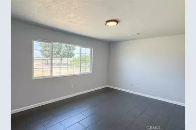 2001 Di Giorgio, Bakersfield, CA 93307 - Photo 33