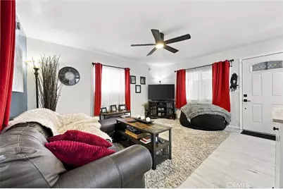 32 Pinebrook, Wofford Heights, CA 93285 - Photo 9